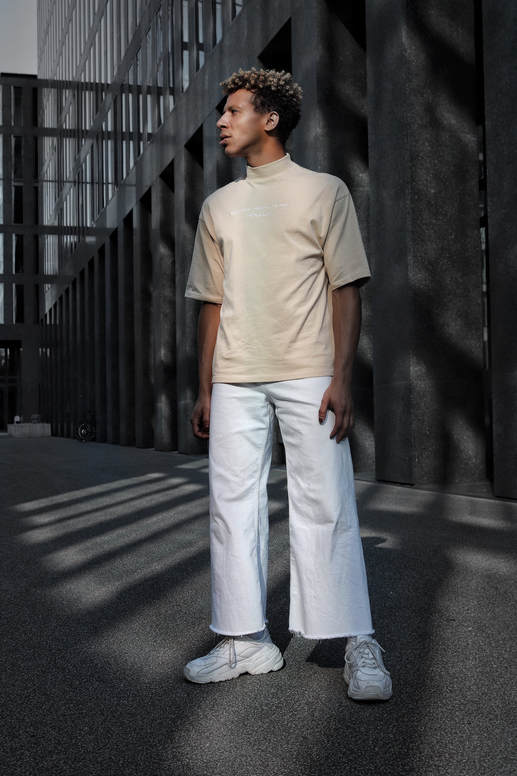 The Elegance Warrior T-Shirt – beige