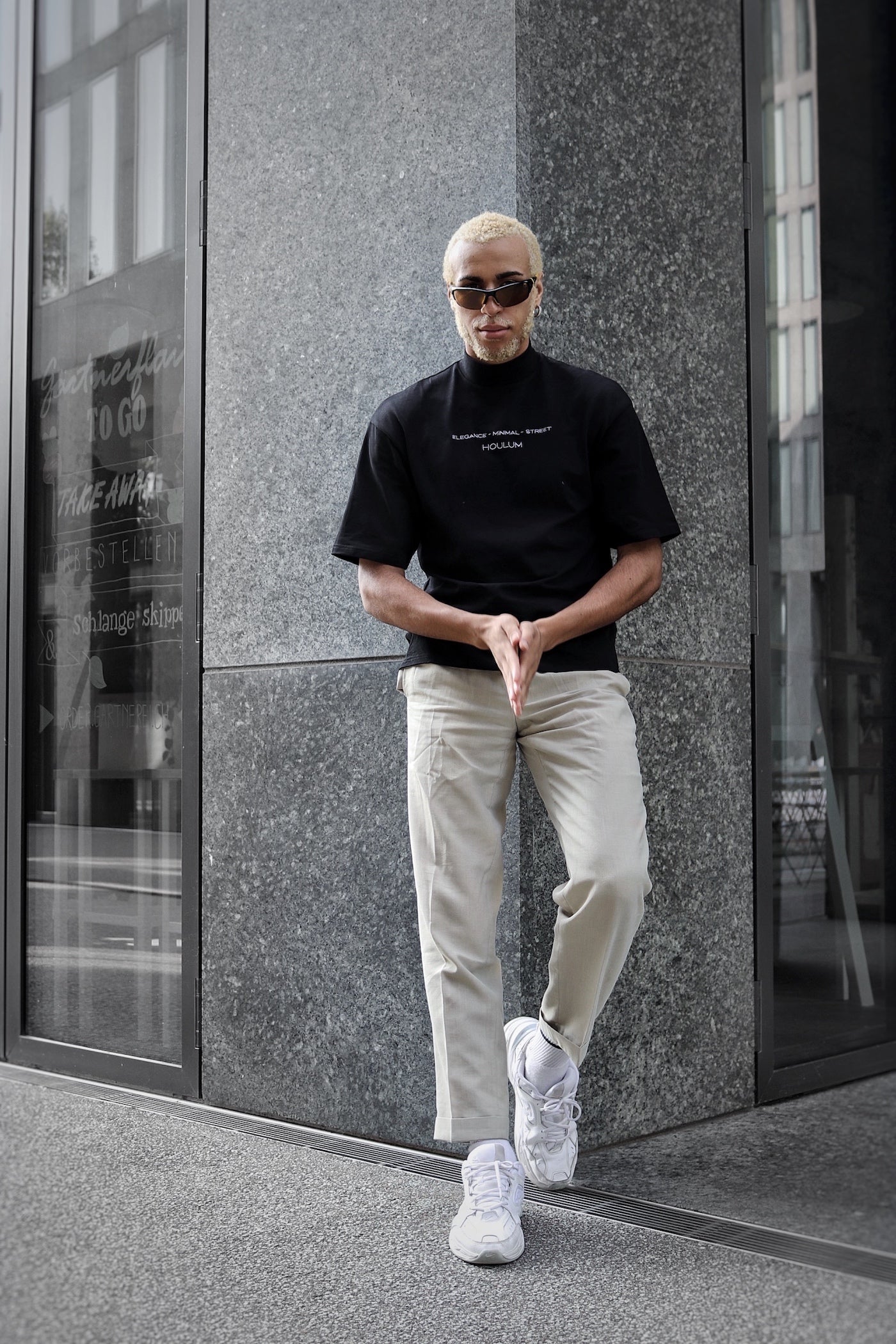 The Elegance Warrior T-Shirt – black