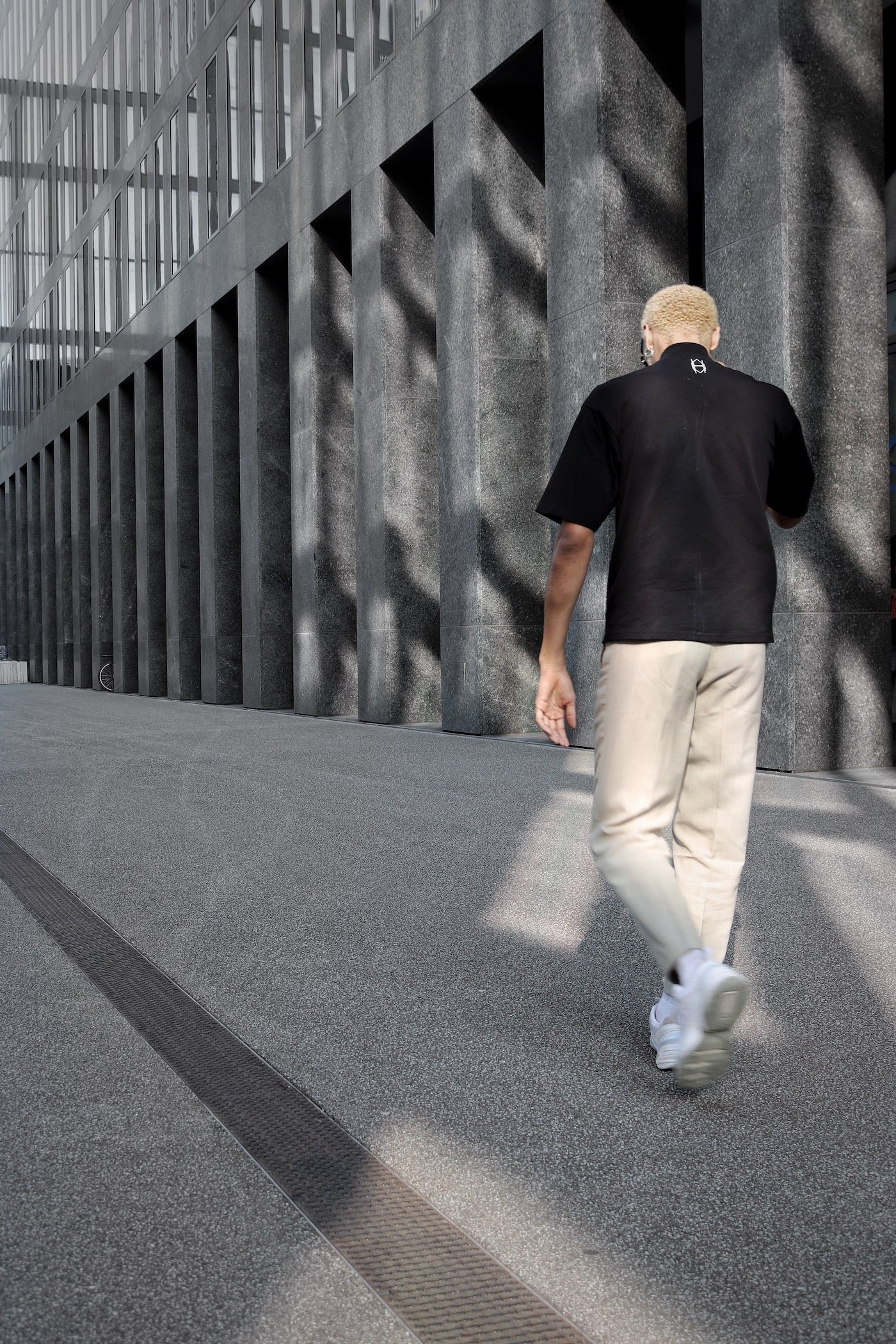 The Elegance Warrior T-Shirt – black